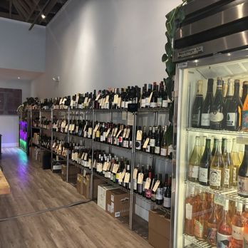 Mile Limit - Wine Bars Near Me - Berkeley, California Mile Limit - Wine Bars Near Me - Berkeley, California