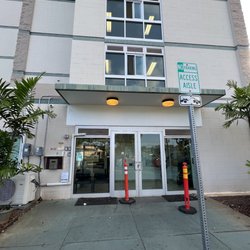 Mokuola Vista - Front of building