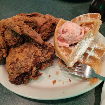 Metro Diner - Fried Chicken Waffle Breakfast - American Near Me - Tampa, Florida Metro Diner - Fried Chicken Waffle Breakfast - American Near Me - Tampa, Florida