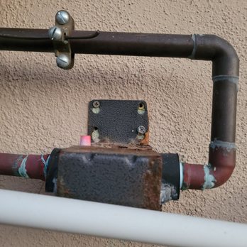 Salomon's Plumbing - Old rusted unit - Plumbing Near Me Salomon's Plumbing - Old rusted unit - Plumbing Near Me