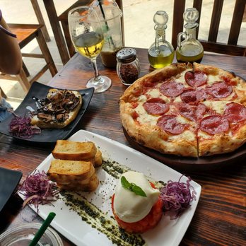 BOCCANERA Wood Fired Pizza - Pizza , Burrata & Mushroom Appetizer - Pizza Near Me - Tulum, ROO