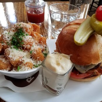 Relish Burger Bistro - New American Near Me - Seattle, Washington