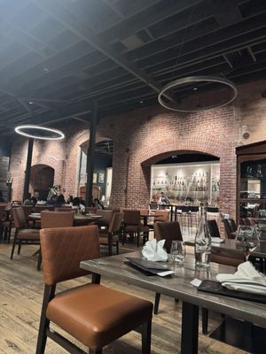 Vina Enoteca by null