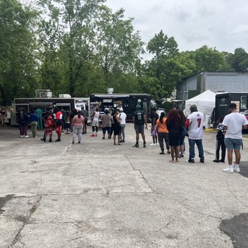 Cafe Bourbon St - The line to eat - Food Trucks Near Me - Atlanta, Georgia Cafe Bourbon St - The line to eat - Food Trucks Near Me - Atlanta, Georgia