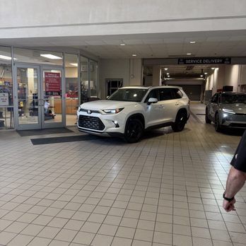 Fred Anderson Toyota - Car Dealers Near Me - Raleigh, North Carolina Fred Anderson Toyota - Car Dealers Near Me - Raleigh, North Carolina