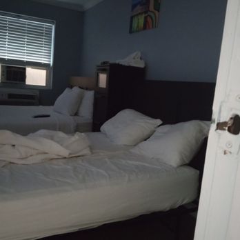 boardwalk hotel charlee - The one bed that was caving in with the frame bent leg - Hotels Near Me - Seaside Heights, New Jersey boardwalk hotel charlee - The one bed that was caving in with the frame bent leg - Hotels Near Me - Seaside Heights, New Jersey