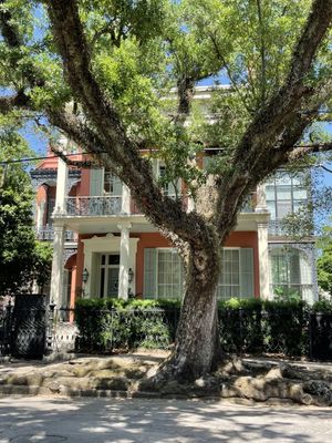 Two Chicks Walking Tours by null