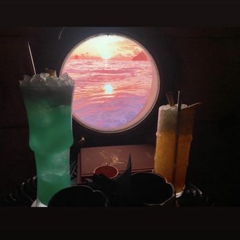 UnderTow Gilbert - Drinks - Cocktail Bars Near Me - Gilbert, Arizona UnderTow Gilbert - Drinks - Cocktail Bars Near Me - Gilbert, Arizona