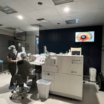The Orange County LASIK Institute - I asked for a photo during Lasik -- didn't hurt at all. Red is light effect. - Ophthalmologists Near Me - Irvine, California The Orange County LASIK Institute - I asked for a photo during Lasik -- didn't hurt at all. Red is light effect. - Ophthalmologists Near Me - Irvine, California