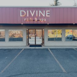Divine Nails and Spa