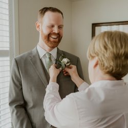 Nunan Florist & Greenhouses - Lauren Casey Photography