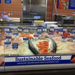 Kroger - Neat Seafood display.