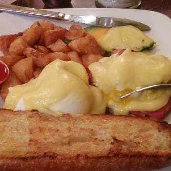 Café Krieghoff - French Near Me - Quebec City, Quebec