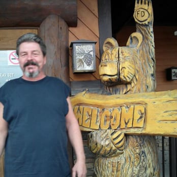 Famous Dave's Bar-B-Que - Tony Andrew the bear - Barbeque Near Me - Smyrna, Tennessee