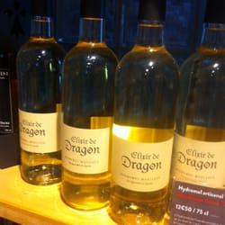 Secrets d'Apiculteur - On trouve quelques élixirs particuliers, mais aussi des vinaigres artisanaux.