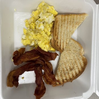 GUS'S DRIVE IN - Updated July 2025 - 527 Photos & 571
