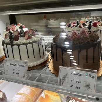 Bakery 101 - Chocolate cakes - Bakeries Near Me - Santa Ana, California Bakery 101 - Chocolate cakes - Bakeries Near Me - Santa Ana, California