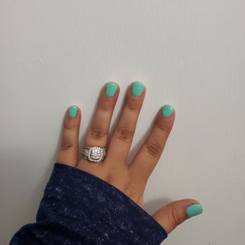 Fargo Nail Spa - Nail Salons Near Me - Hanford, California
