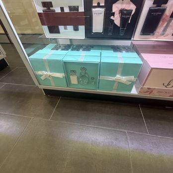 Donnatella Perfumes  - Cosmetics & Beauty Supply Near Me - Miami, Florida