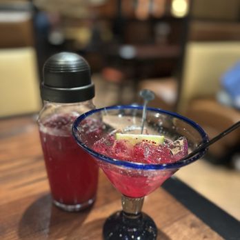 LongHorn Steakhouse - Patr-n Dragon Fruit Margarita - Steakhouses Near Me - Cincinnati, Ohio LongHorn Steakhouse - Patr-n Dragon Fruit Margarita - Steakhouses Near Me - Cincinnati, Ohio