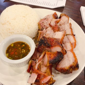 An Ox Cafe - Roasted Pork w Medium Spicy Sauce - Thai Near Me - Milwaukee, Wisconsin