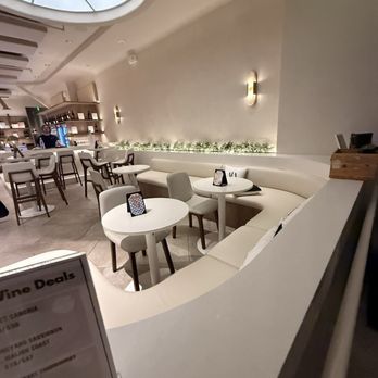 AJA Vineyards - Beautiful - Wine Tasting Room Near Me - Santa Monica, California