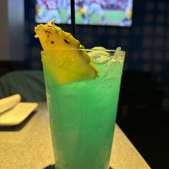 Dave & Buster's Thousand Oaks - Dangerous Waters Island Punch - Arcades Near Me - Thousand Oaks, California