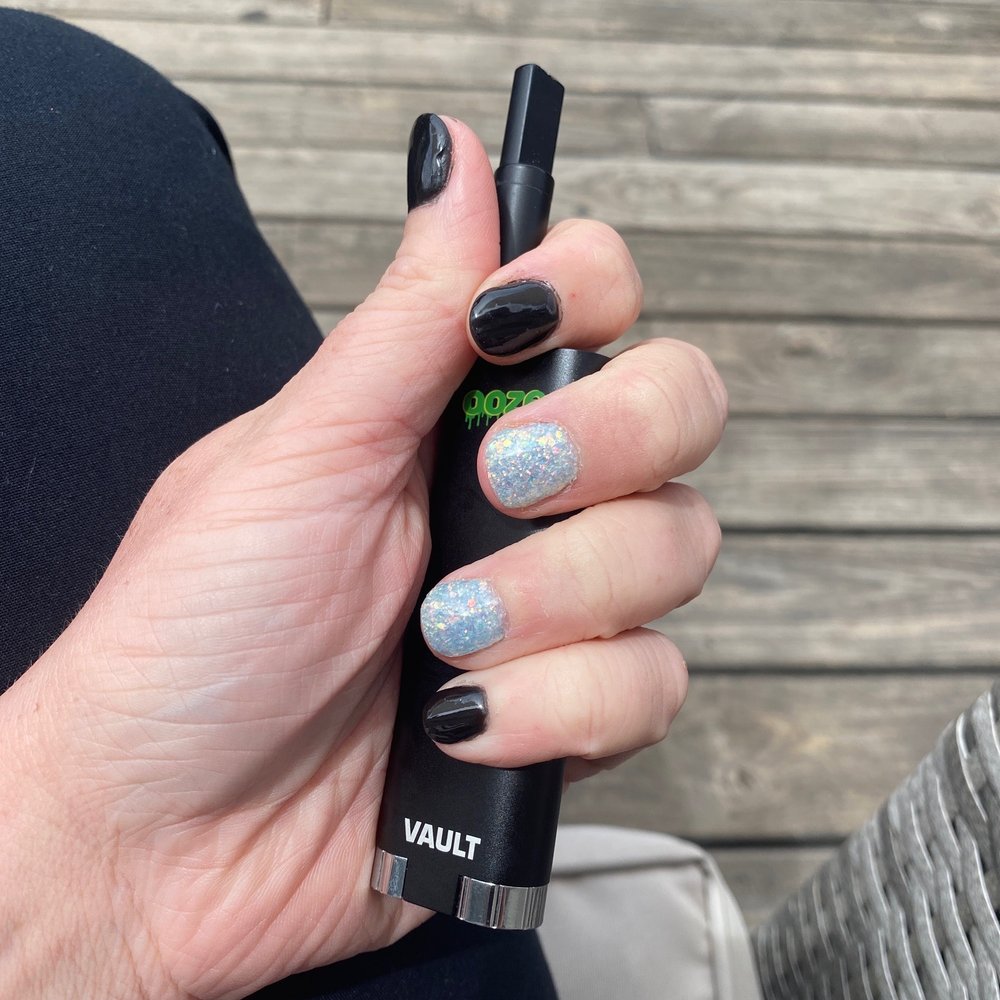 Dip powdered perfection done by Bear. Love themmmmm!