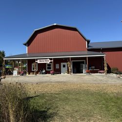 Honey Creek Orchard - Entrance