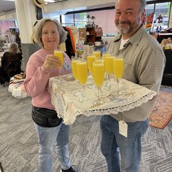 Maizee Mae's Antiques & Treasures - Full bar at every market!