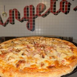 Angelos Pizza - Grill chicken pizza!