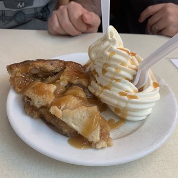Pop's Diner - Warm Apple Pie - American Near Me - Carolina Beach, North Carolina Pop's Diner - Warm Apple Pie - American Near Me - Carolina Beach, North Carolina