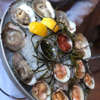 Le Diplomate - Clams and oysters - Brasseries Near Me - Washington, DC, District of Columbia Le Diplomate - Clams and oysters - Brasseries Near Me - Washington, DC, District of Columbia