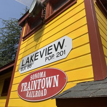 Sonoma TrainTown Railroad - Amusement Parks Near Me - Sonoma, California