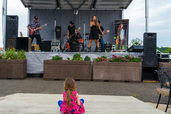 Slip Inn Bar & Grill by null