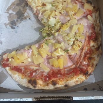 D'Oro Pizza Bar - Pizza Near Me - Miami, Florida