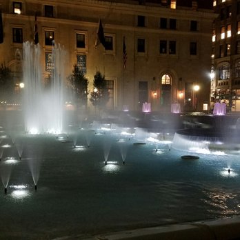 Mellon Square - Parks Near Me - Pittsburgh, Pennsylvania Mellon Square - Parks Near Me - Pittsburgh, Pennsylvania