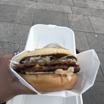 Dumbo - Burgers Near Me - Paris, 01
