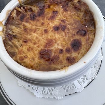 Les Antiquaires - Onion soup - Bistros Near Me - Paris, 75 Les Antiquaires - Onion soup - Bistros Near Me - Paris, 75