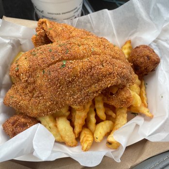 Gloria Mae's Fish Shack - Fresh fried catfish fries and hushpuppies absolutely amazing - Food Trucks Near Me - Houston, Texas Gloria Mae's Fish Shack - Fresh fried catfish fries and hushpuppies absolutely amazing - Food Trucks Near Me - Houston, Texas