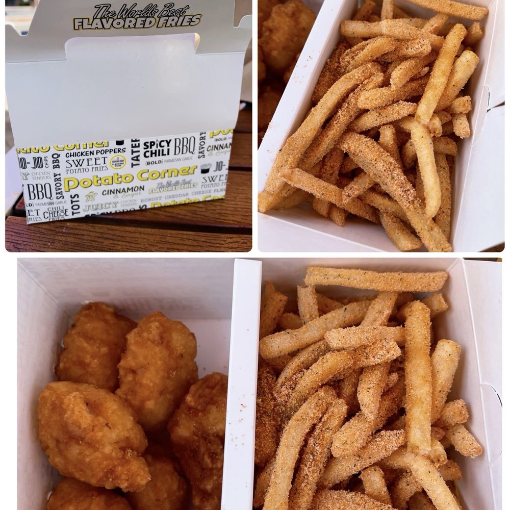 Original fries with Sour cream x Barbecue flavor and chicken poppers Original fries with Sour cream x Barbecue flavor and chicken poppers