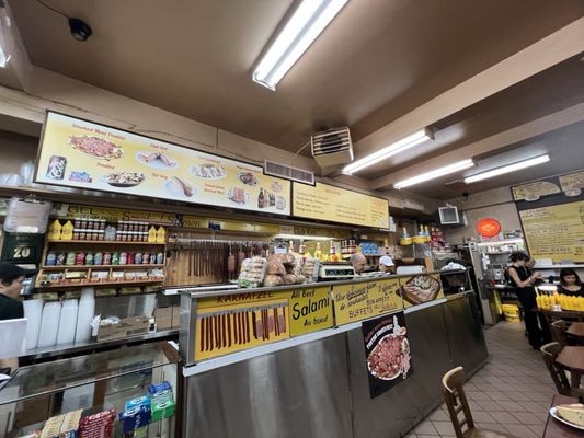 Lester's Deli by null