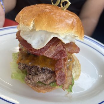 Duke's Grocery - Wagyu Burger - Pubs Near Me - Washington, DC, District of Columbia Duke's Grocery - Wagyu Burger - Pubs Near Me - Washington, DC, District of Columbia