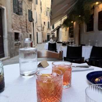 La Rosa Rossa - Spritz - Pizza Near Me - Venezia, VE La Rosa Rossa - Spritz - Pizza Near Me - Venezia, VE