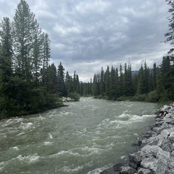 Trailhead Cafe - Bow river - Breakfast & Brunch Near Me - Lake Louise, Alberta Trailhead Cafe - Bow river - Breakfast & Brunch Near Me - Lake Louise, Alberta