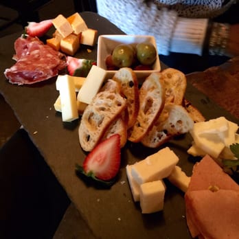 Hinterland Brewery - Cheese board - New American Near Me - Green Bay, Wisconsin Hinterland Brewery - Cheese board - New American Near Me - Green Bay, Wisconsin