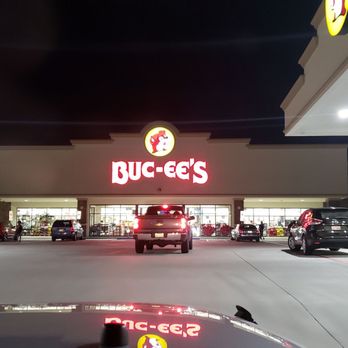 Buc-ee's - About to get some grub. Welcome to Denton Texas Buc-ees - Gas Stations Near Me - Denton, Texas