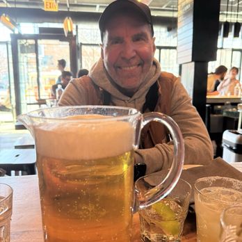 Cruz Blanca Brewery - Pitcher beer - Mexican Near Me - Chicago, Illinois Cruz Blanca Brewery - Pitcher beer - Mexican Near Me - Chicago, Illinois