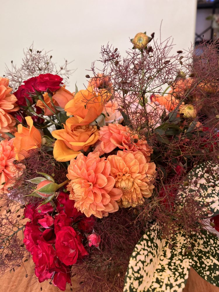 FRESHLY CUT FLORIST Updated August 2024 47 Photos & 45 Reviews