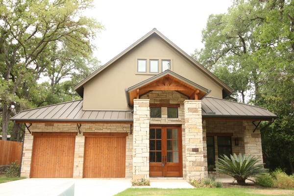 Malachi Roofing Logo